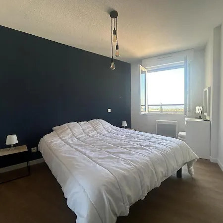 Apartment Cette With Terrace And Parking *